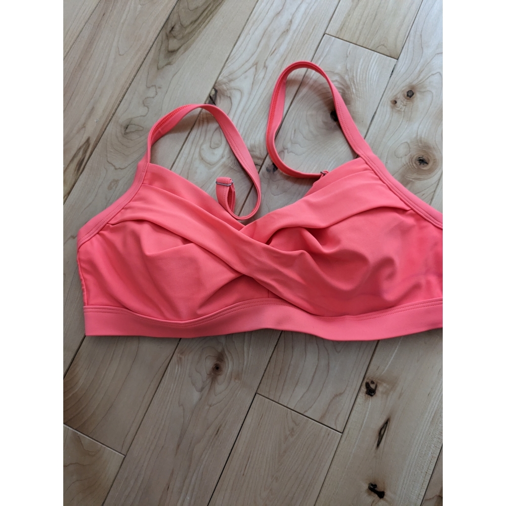 Athleta Coral Pink Twist-Front Bikini Top